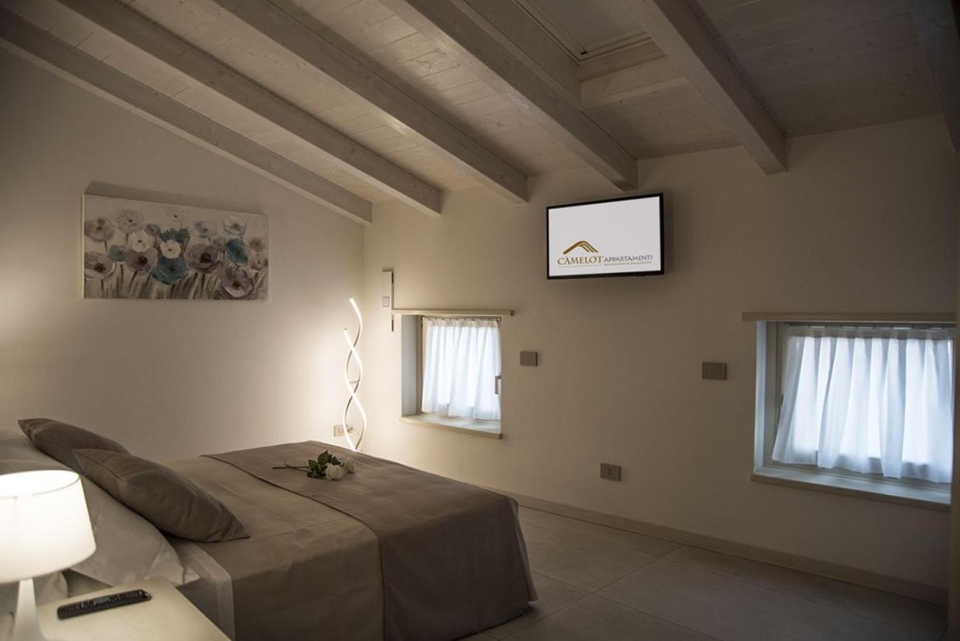Camelot Appartamenti - Business E Holiday Сан-Мартіно-Буон-Альберґо Екстер'єр фото