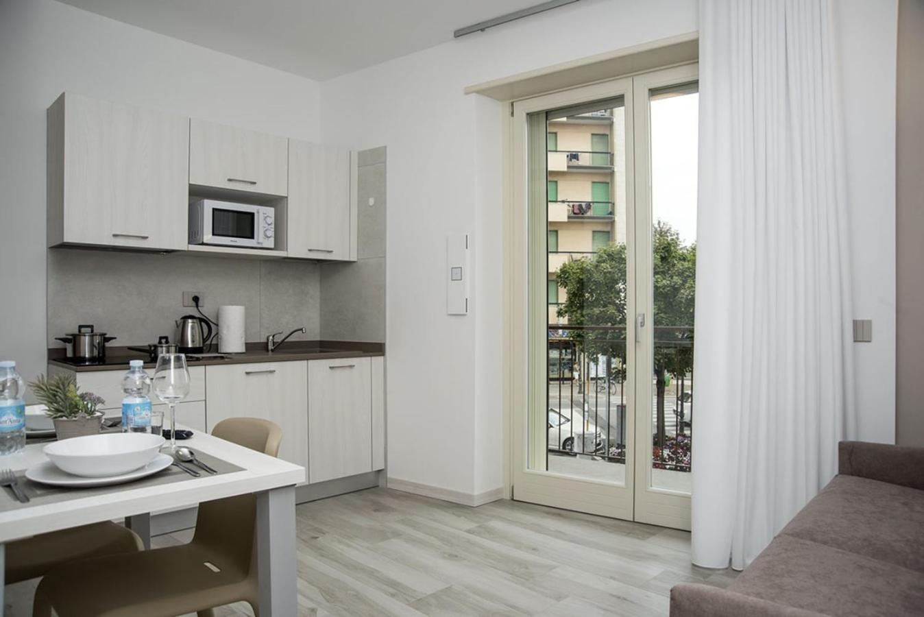 Camelot Appartamenti - Business E Holiday Сан-Мартіно-Буон-Альберґо Екстер'єр фото