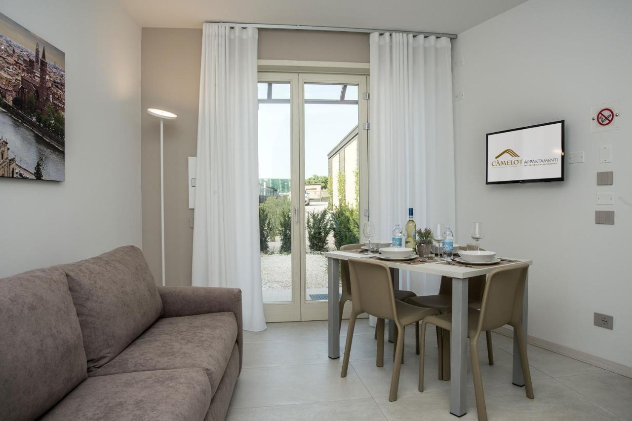 Camelot Appartamenti - Business E Holiday Сан-Мартіно-Буон-Альберґо Екстер'єр фото