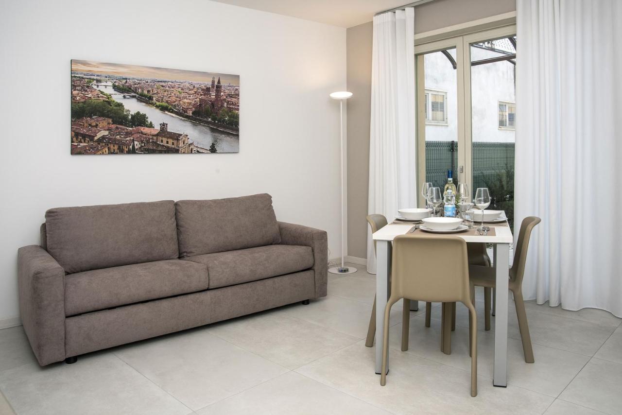 Camelot Appartamenti - Business E Holiday Сан-Мартіно-Буон-Альберґо Екстер'єр фото