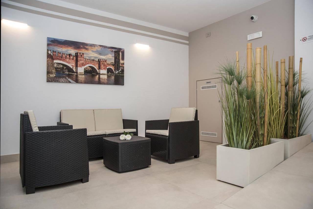 Camelot Appartamenti - Business E Holiday Сан-Мартіно-Буон-Альберґо Екстер'єр фото